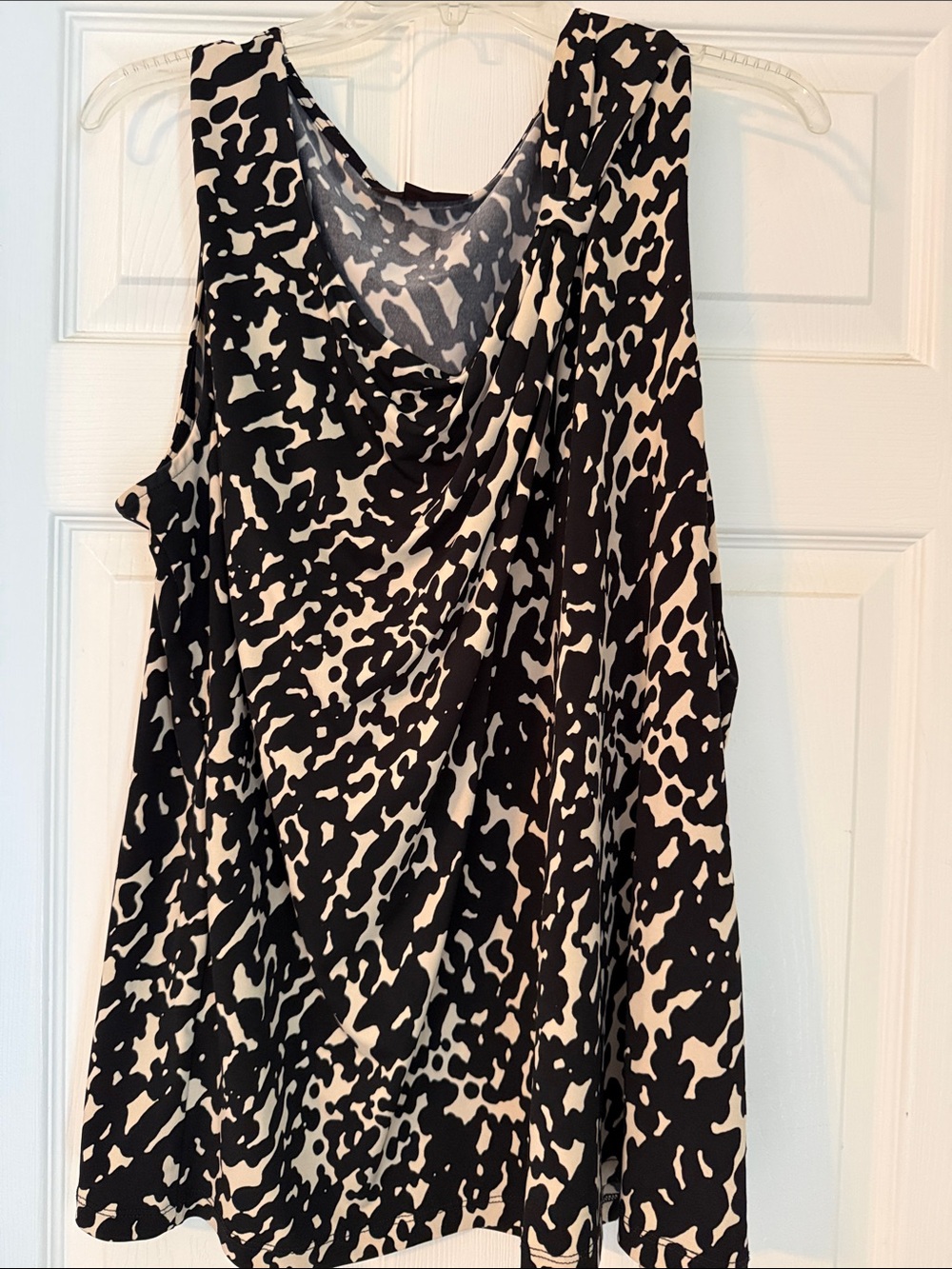 Dana Buchman Black and Cream Draped Sleeveless Tank